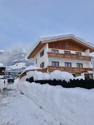 Bed & Breakfast G�stehaus Schneeberger