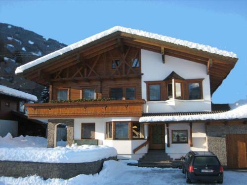 Apartments P�tscher Josef Und Maria