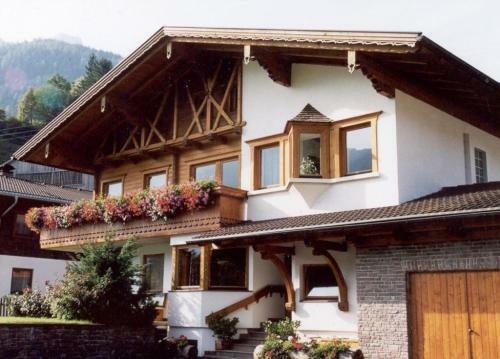 Apartments P�tscher Josef Und Maria