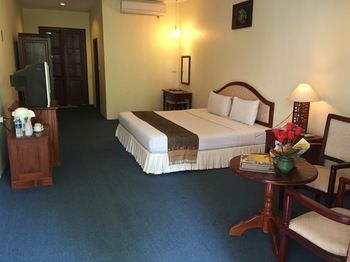 Champasak Palace Hotel