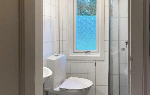Beautiful Home In Har�y With Wifi And 4 Bedrooms