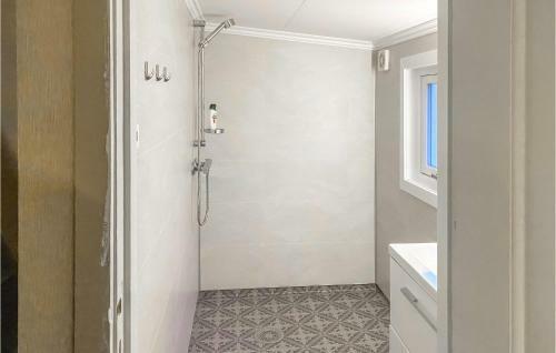 Beautiful Home In Har�y With Wifi And 4 Bedrooms