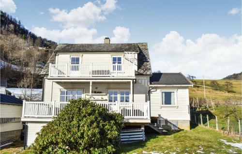 Amazing Home In Ut�ker With 5 Bedrooms