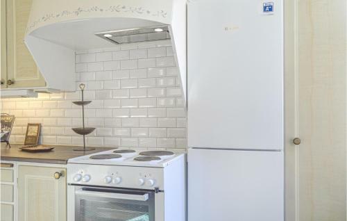 Nice Home In Nyn�shamn With 4 Bedrooms
