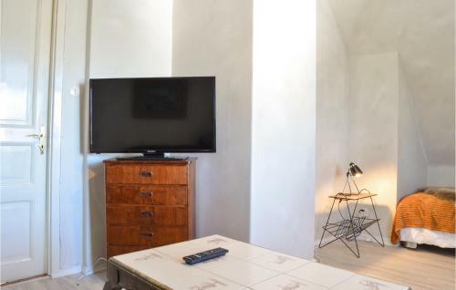Awesome Apartment In Nyn�shamn With 1 Bedrooms