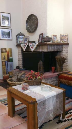 Hostal Xenonas Aloni