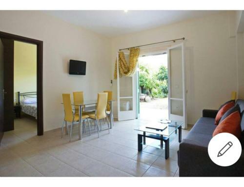 ?tinas House A