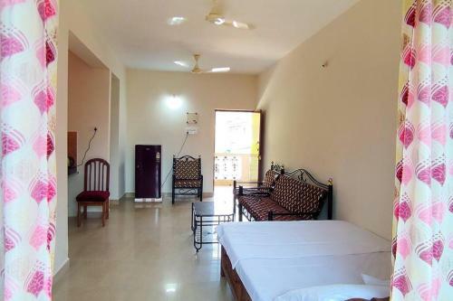 Apartamento Close To Beach, 1bhk Apt. Located In The Colva