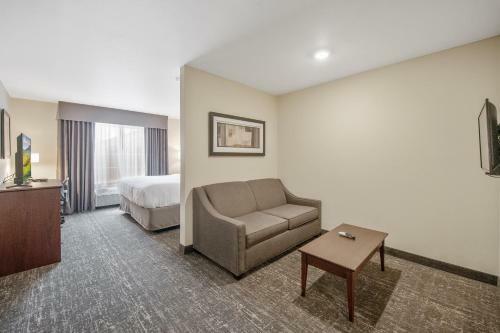 Cobblestone Hotel & Suites - Lamar
