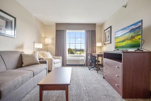 Cobblestone Hotel & Suites - Lamar