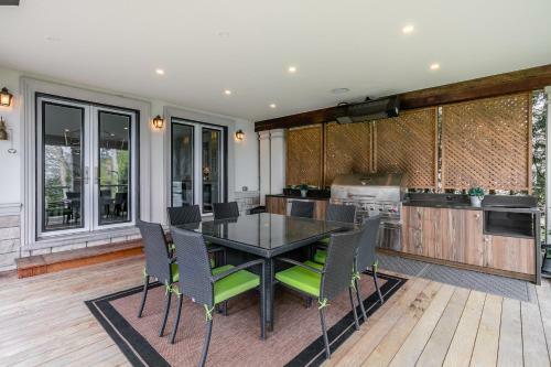 Villa Luxury Lake Simcoe Waterfront Cottage