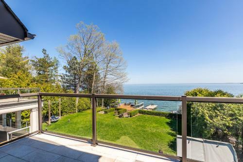 Villa Luxury Lake Simcoe Waterfront Cottage