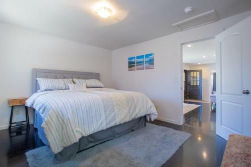 Spacious 4 Bedroom House Close To Everything!