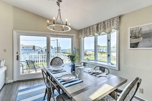Westbrook Home With Ocean Views - Walk To Beach