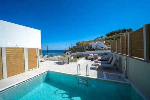 Beachfront Luxury Estate -casa Calma Villas