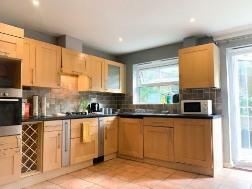 Apartamento Gorgeous 5 Bedroom House.
