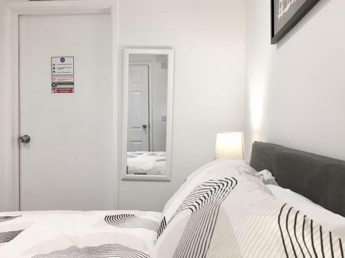 Hostal Luxurious Room With En-suite 3