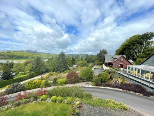 Pass The Keys Beautiful 2br House With Outstanding Views