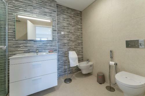 T2 Elia Apartment