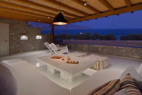 Beachfront Villa Cohyli, Kalafatis Beach
