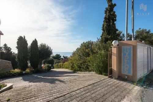 Apartamento Breathtaking Villa, Nilie Hospitality Mgmt