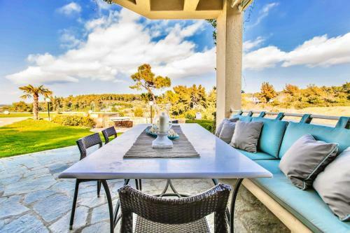 Urania Sani Villas