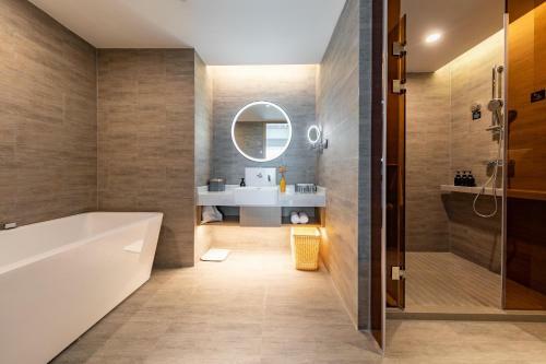 Atour Hotel Wuhan International Expo Center
