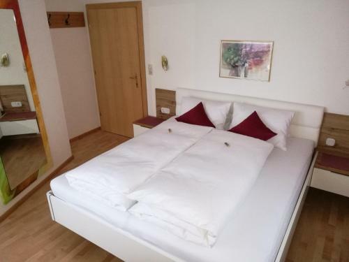 Hostal Ferienwohnungen P�tscher