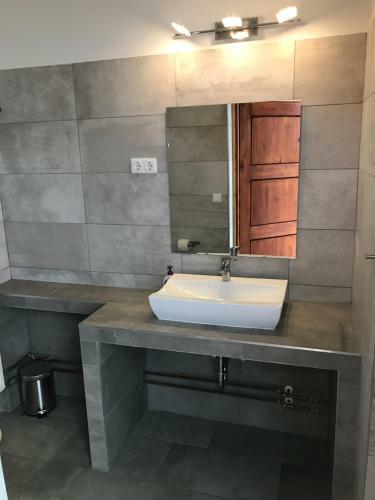 Hull�m Apartman