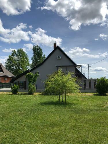 Hull�m Apartman