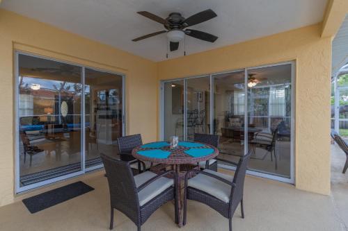 Sunny Days Bradenton Pool Home Minutes From Local Beaches Home