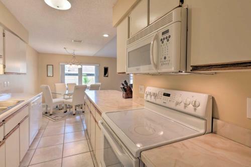 Edgewater Abode About 7 Mi To New Smyrna Beach!