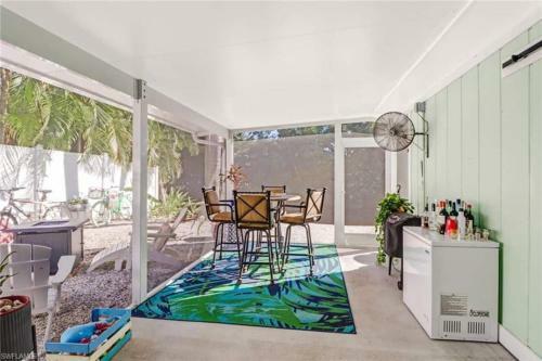 Hostal Intracoastal Bliss Studio Water Front Paradise