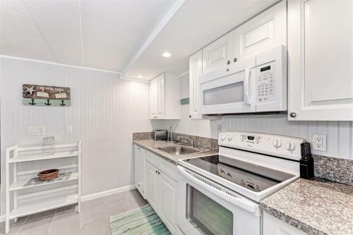 New Rental The Haven Unit 1 Heated Pool Home