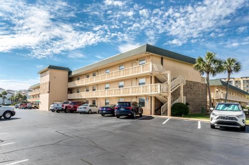 Apartamento Venus 117 Is A 1 Br With Recent Updates Steps From The Pool And Beach Access Condo
