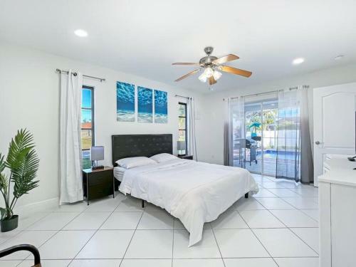Pelican Central With Heated Pool