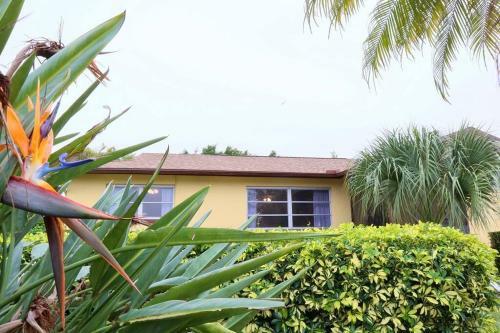 Hibiscus Hideaway W/ Heated Pool/bikes/freewifi