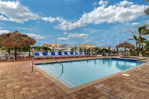 Sun West Palms 202