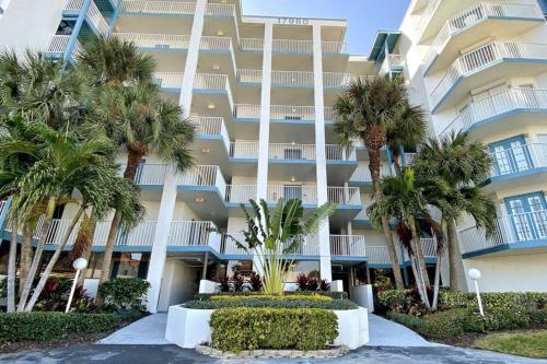 Lighthouse Pointe 502