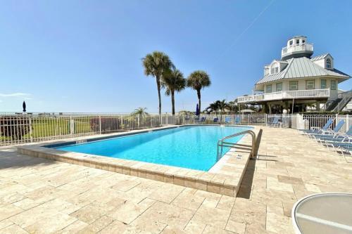 Lighthouse Pointe 502