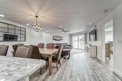 Beach Cottage 1206