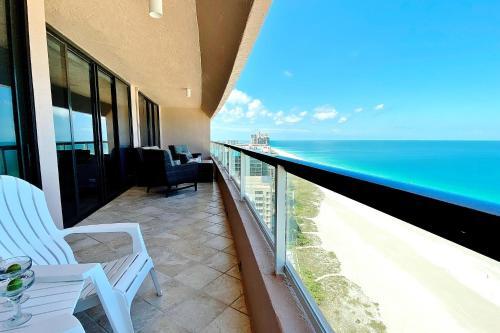 Crescent Beach Club I 19f