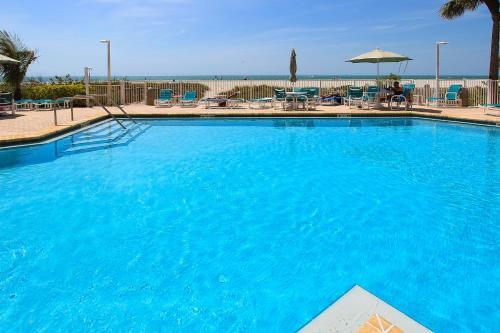 Crescent Beach Club I 19f