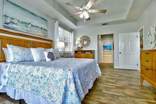 Harborview Grande 207