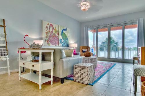 Harborview Grande 207