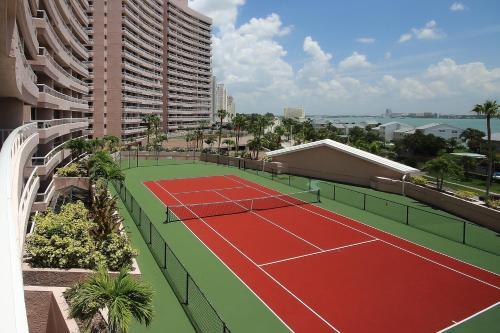 Crescent Beach Club I 3g