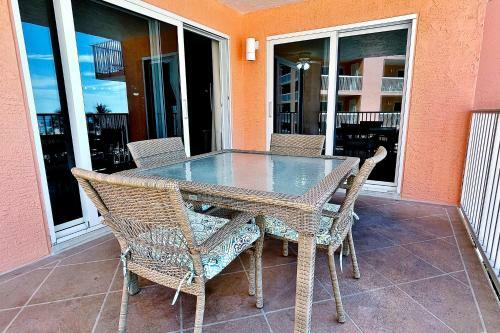 Beach Cottage 1214