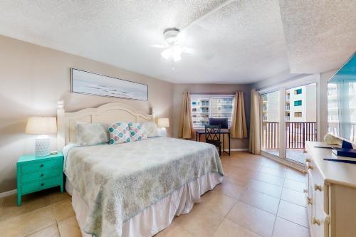 Beach Cottage 1214