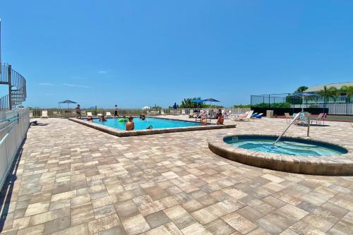 Reef Club 201