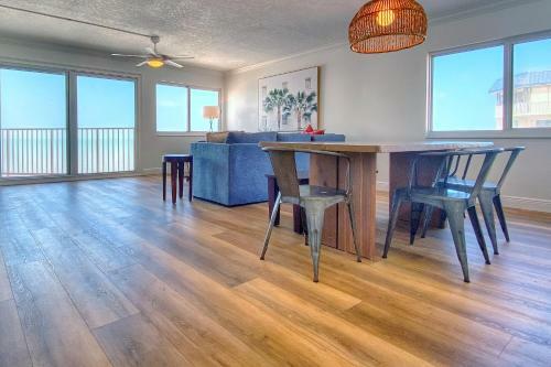 Beach Cottage 1410